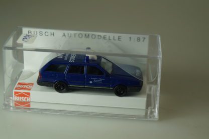 Spur H0: Busch 48106 VW Passat 'THW' - neu