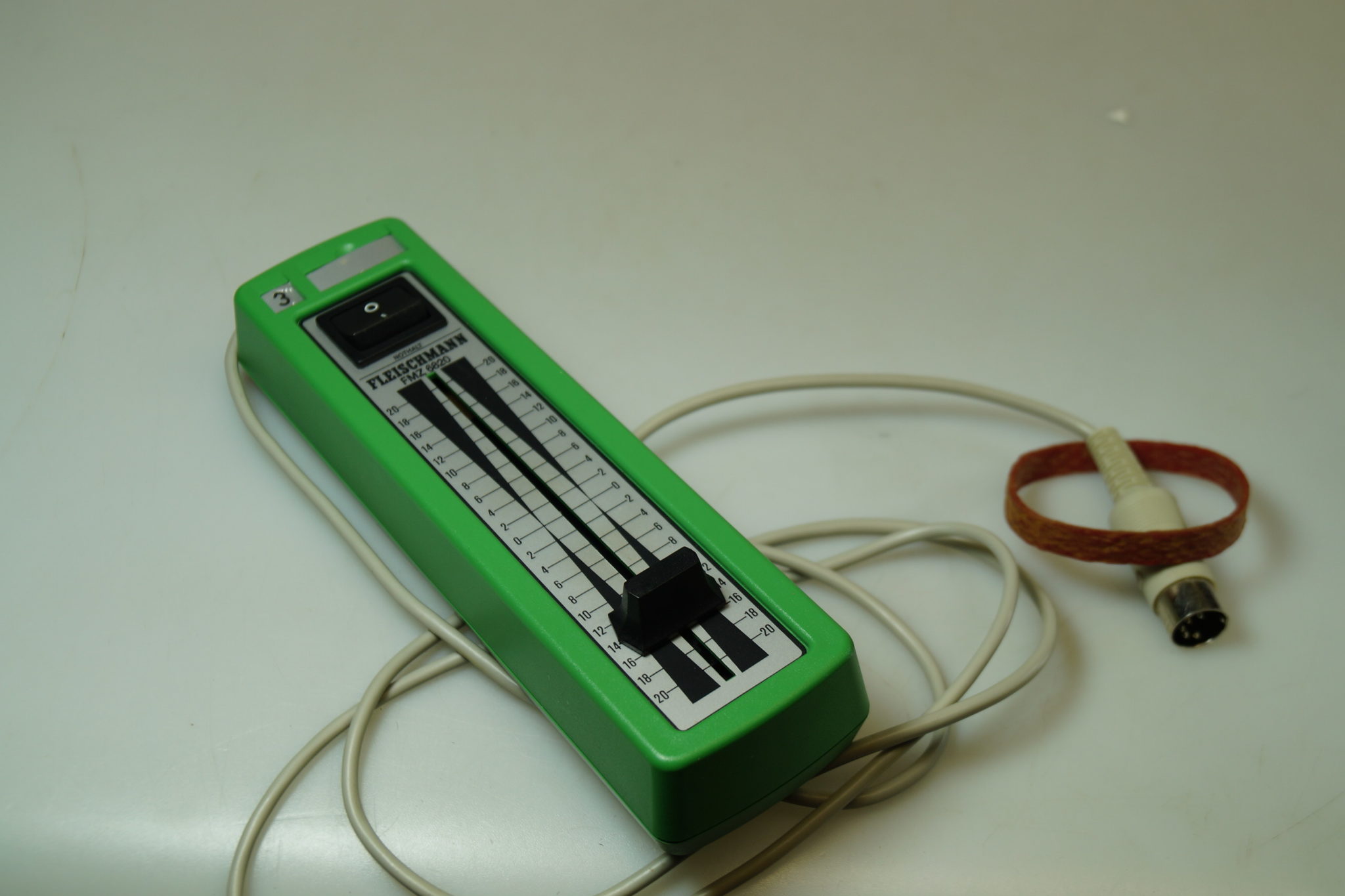 H0: Fleischmann FMZ 6820 Handregler digital - top