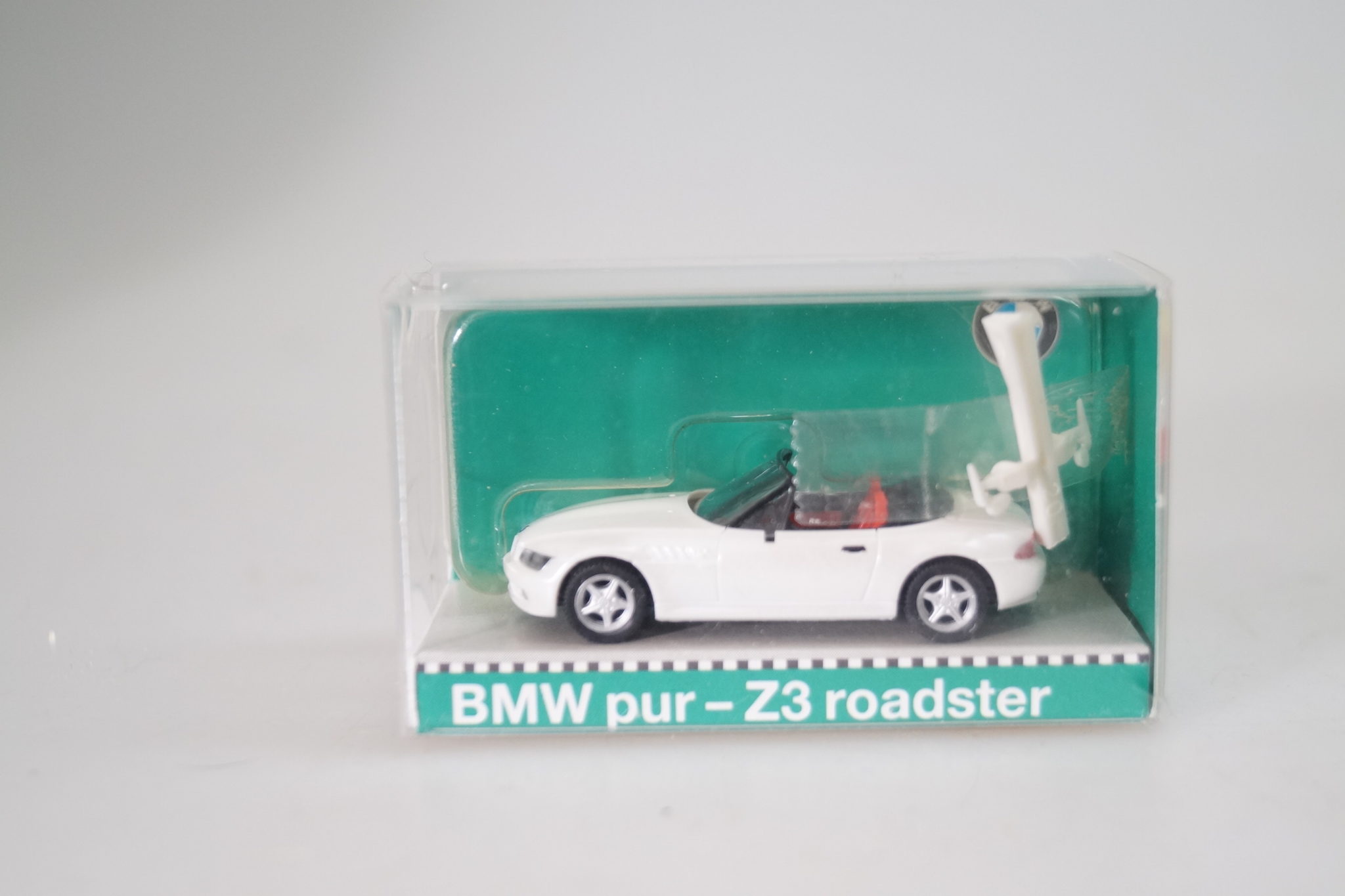 Miniature Herpa BMW Z3 Roadster Blanc échelle 1:87 - Plastique, Neuf