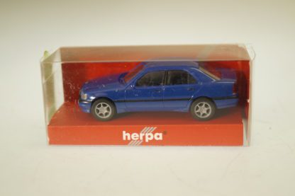 1:87 Herpa 022422 MB C-Klasse facelift blau, neu