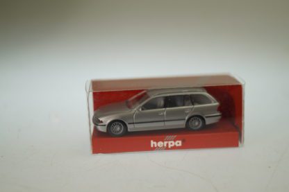 1:87 Herpa 032346 BMW 528i touring silber-met., neu