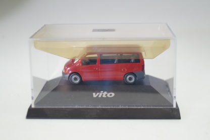 1:87 Herpa PC Box MB Vito rot-met., neu