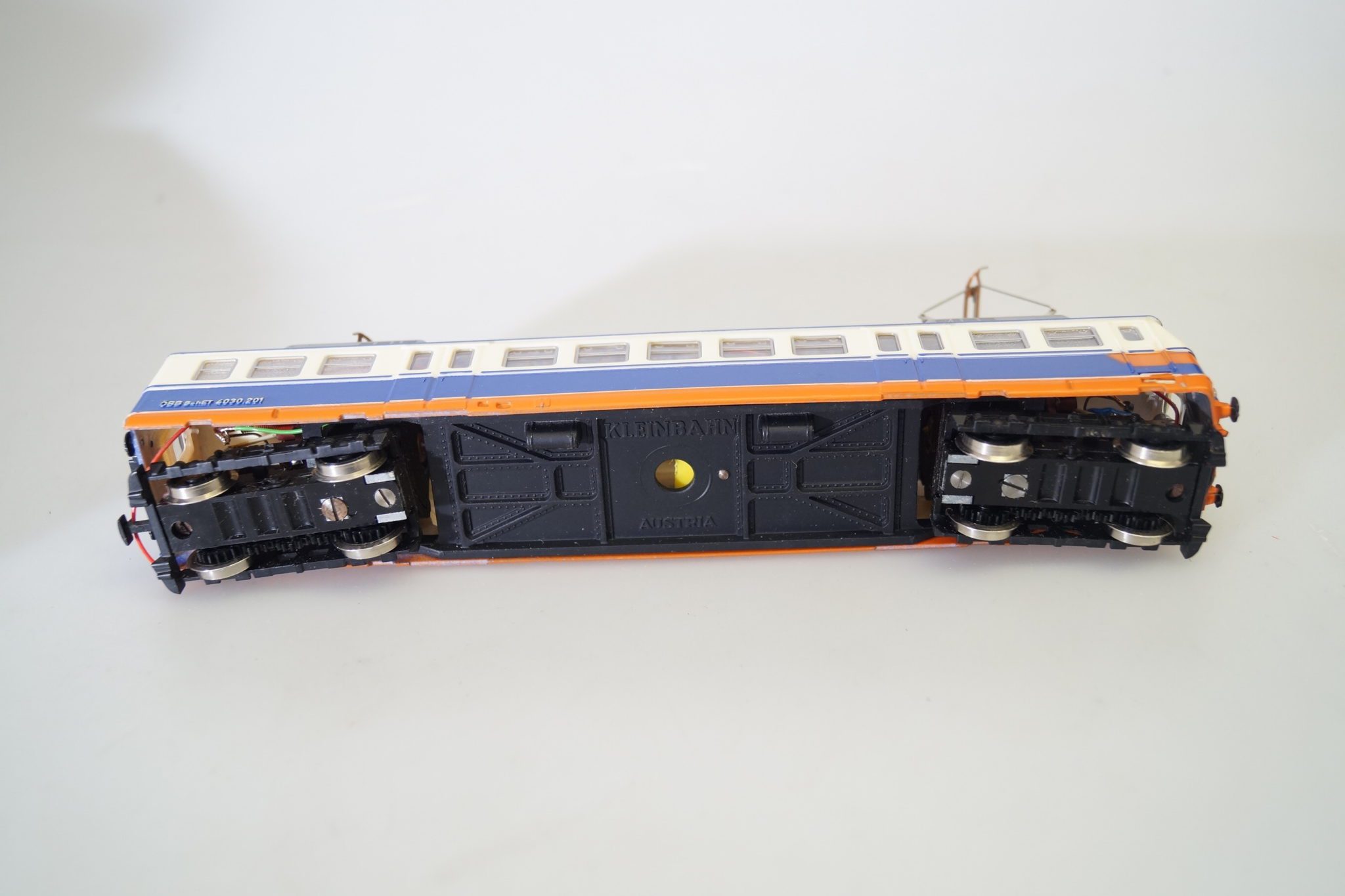 H0 Kleinbahn 4030 Schnellbahn-Triebwagen ÖBB, neuw./ovp/bel. – Bild 2