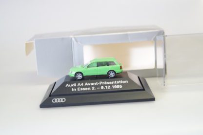 1:87 Rietze Somo Avant-Präsentation Audi A4 grün, neuw./ovp