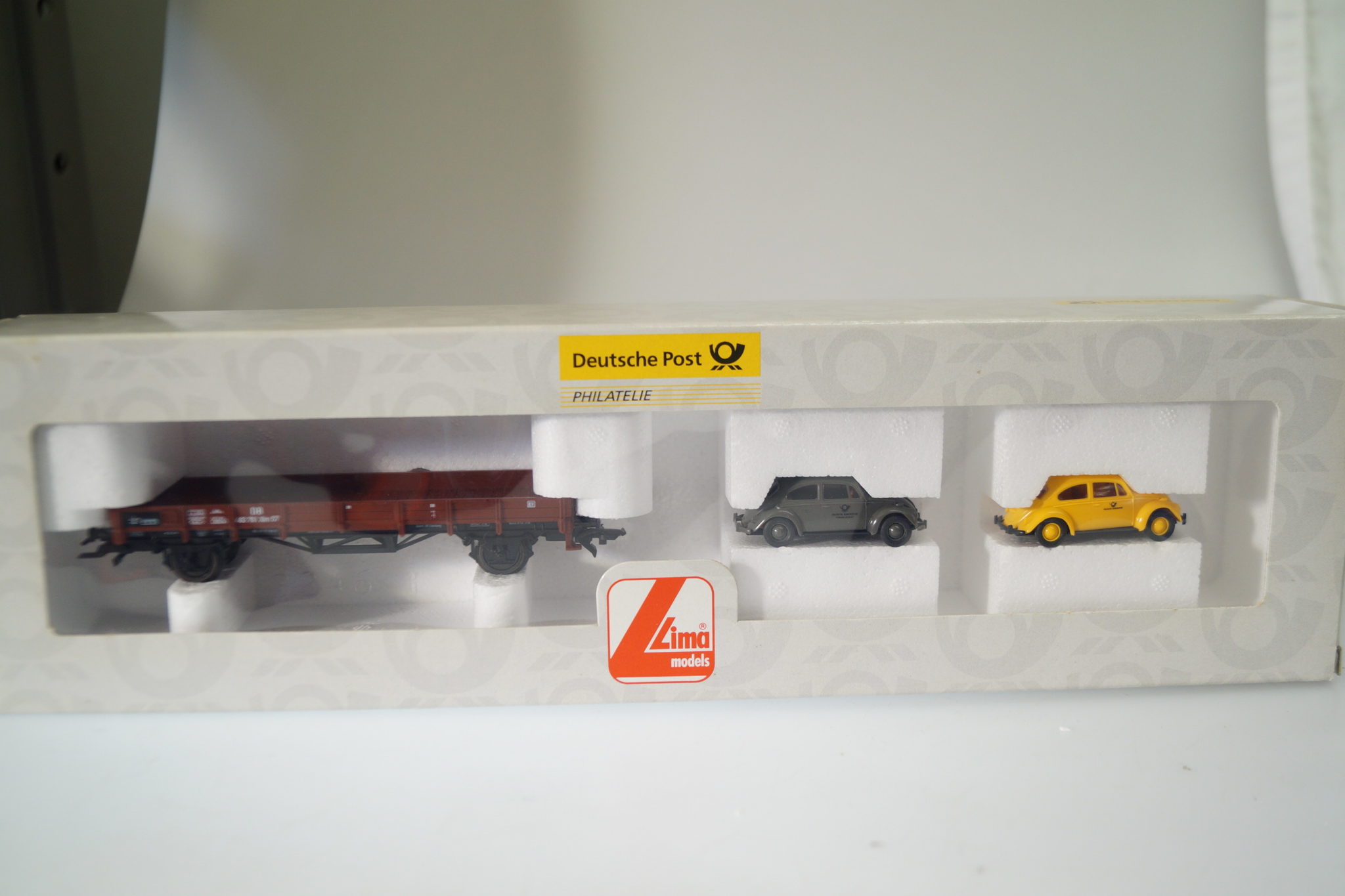 H0 Lima 21445 Deutsche Post Niederbordwagen+2x VW Käfer, neu