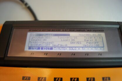 Akai MPC 2000xl SE2 Orange special edition, top – Bild 3