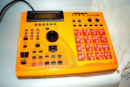 Akai MPC 2000xl SE2 Orange special edition, top