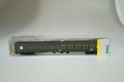 Spur N: Minitrix 15818 Schnellzugwagen 1./2.Kl., neu