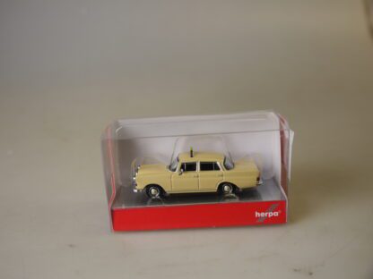 1:87 Herpa 095693 MB 200 Heckflosse Taxi, neuw./ovp