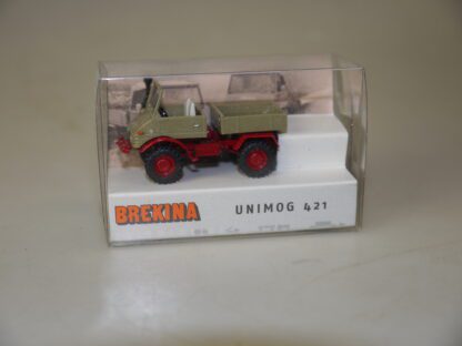 1:87 Brekina 39070 Unimog 421 hellbraun, neu