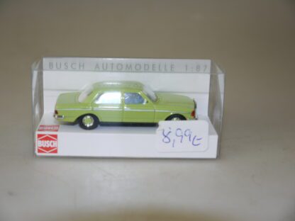 1:87 Busch 46850 MB W123 grün, neu