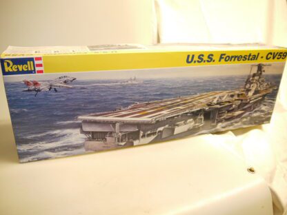 1:542 Revell CV59/5022 U.S.S. Forrestal, neuw./ovp