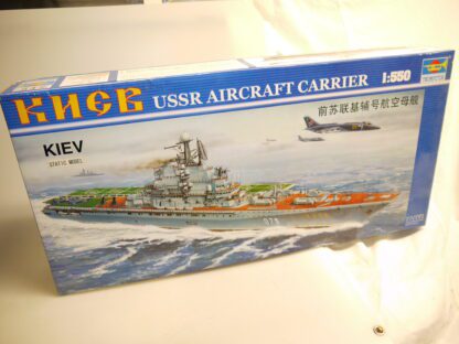 05207 Trumpeter 1:550 UdSSR Flugzeugträger Kiev, neuw./ovp