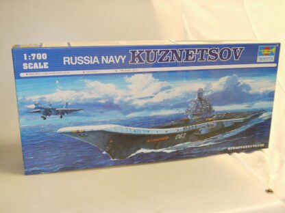 05713 Trumpeter 1:700 UdSSR Kuznetsov, neuw./ovp