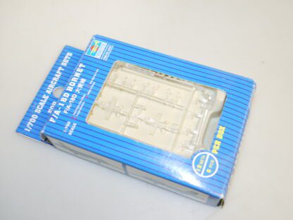 03427 Trumpeter 1:700 Hornet für FZT, neu