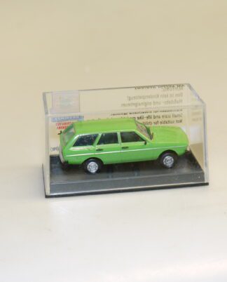 1:87 Brekina 25600 Passat Variant A grün, neu