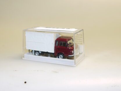 1:87 Brekina 30353 Barkas B1000 Koffer dkl.rot – top/ovp