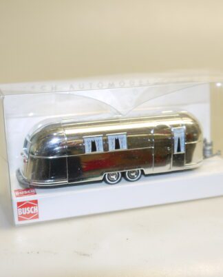 1:87 Busch 44982 US-Wohnwagen Alu, neu