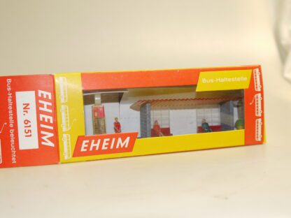 Eheim h0 6151 Bushaltestelle mit Beleuchtung und Figuren, unbenutzt