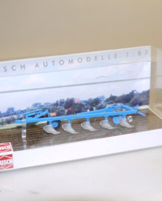 1:87 Busch 42851 Aufsattel-Beetpflug Fortschritt, neuw./ovp