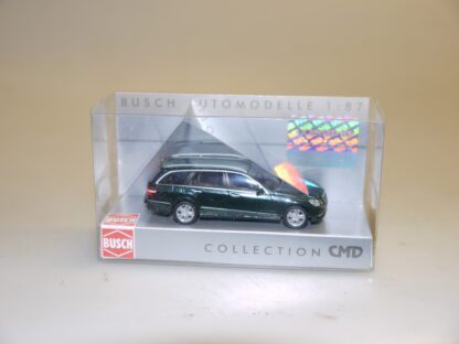 1:87 Busch CMD 44257 MB E-Klasse T-Modell dkl.grün-met., neu