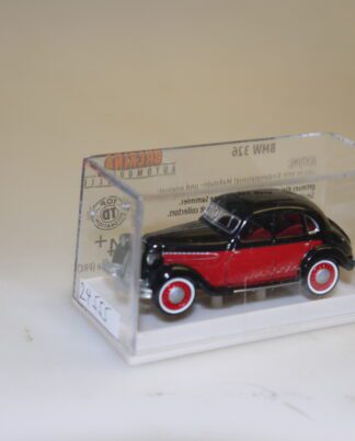 1:87 Brekina 24555 BMW 326 rot/schwarz, neuw./ovp