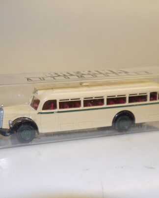 1:87 Brekina 50024 MB O 6600 Reisebus, neu/grüne Zierleiste