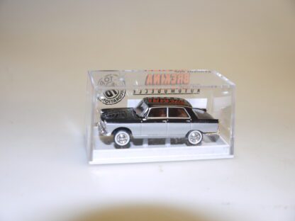 1:87 Brekina 29016 Peugeot 404 schwarz/silber, neuw./ovp
