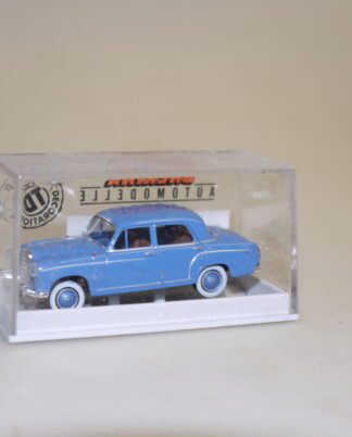 (23059) 1:87 Brekina 2300 MB 180 Limo blau, neuw./ovp