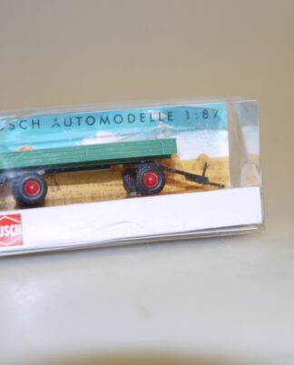 1:87 Busch 59946 Landwirtschaftlicher Anhänger grün , neuw./ovp