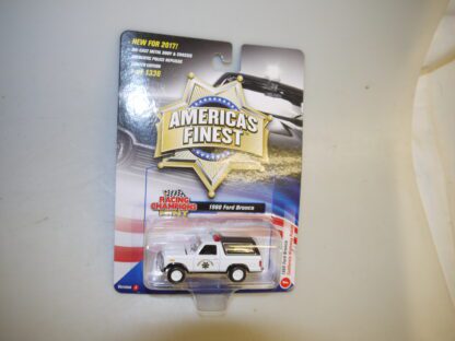 1:64 Racing Champions RC003 Ford Bronco Highway Patrol, neuw./ovp