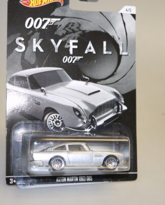 1:64 Hot Wheels 007 Goldfinger CGB79 Aston Martin 1963 DB5 silber, neuw./ovp