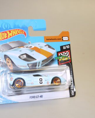 1:64 Hot Wheels GHC55 Ford GT-40 hellblau, neuw./ovp