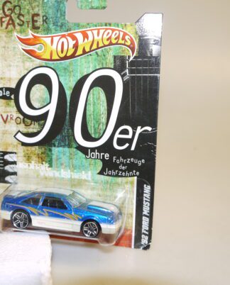 1:64 Hot Wheels W4003 90er Jahre Ford Mustang, neuw./ovp