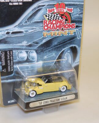 1:64 Racing Champions 98100 1937 Cord Phaeton Sedan gelb, neuw./ovp