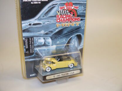 1:64 Racing Champions 98100 1937 Cord Phaeton Sedan gelb, neuw./ovp