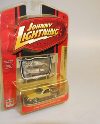 1:64 Johnny Lightning 50185 1977 AMC Pacer, neuw./ovp