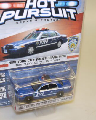 1:64 Greenlight 42700 Ford Crown Vic NYPD, neuw./ovp