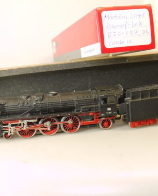 h0: Märklin 3048 Schnellzug-Lokomotive BR 01 097, gebraucht