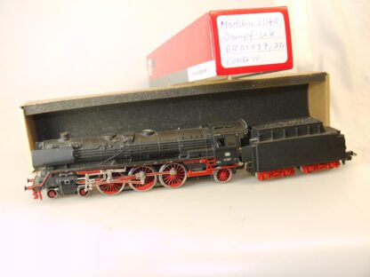 h0: Märklin 3048 Schnellzug-Lokomotive BR 01 097, gebraucht