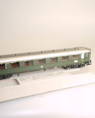 H0: Fleischmann 5631K Schnellzugwagen A4üe 1.KL., top-Zustand, aber ohne OVP