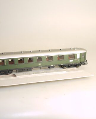 H0: Fleischmann 5635K Schnellzug-Wagen 1./2.KL. AB4üwe, top-Zustand, aber ohne OVP