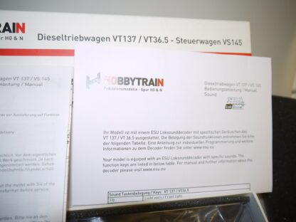 H0: Hobbytrain 303801S Triebwagen VT36.5/VS145 DB III dig. mit Sound, neuw./OVP/AC! – Bild 3