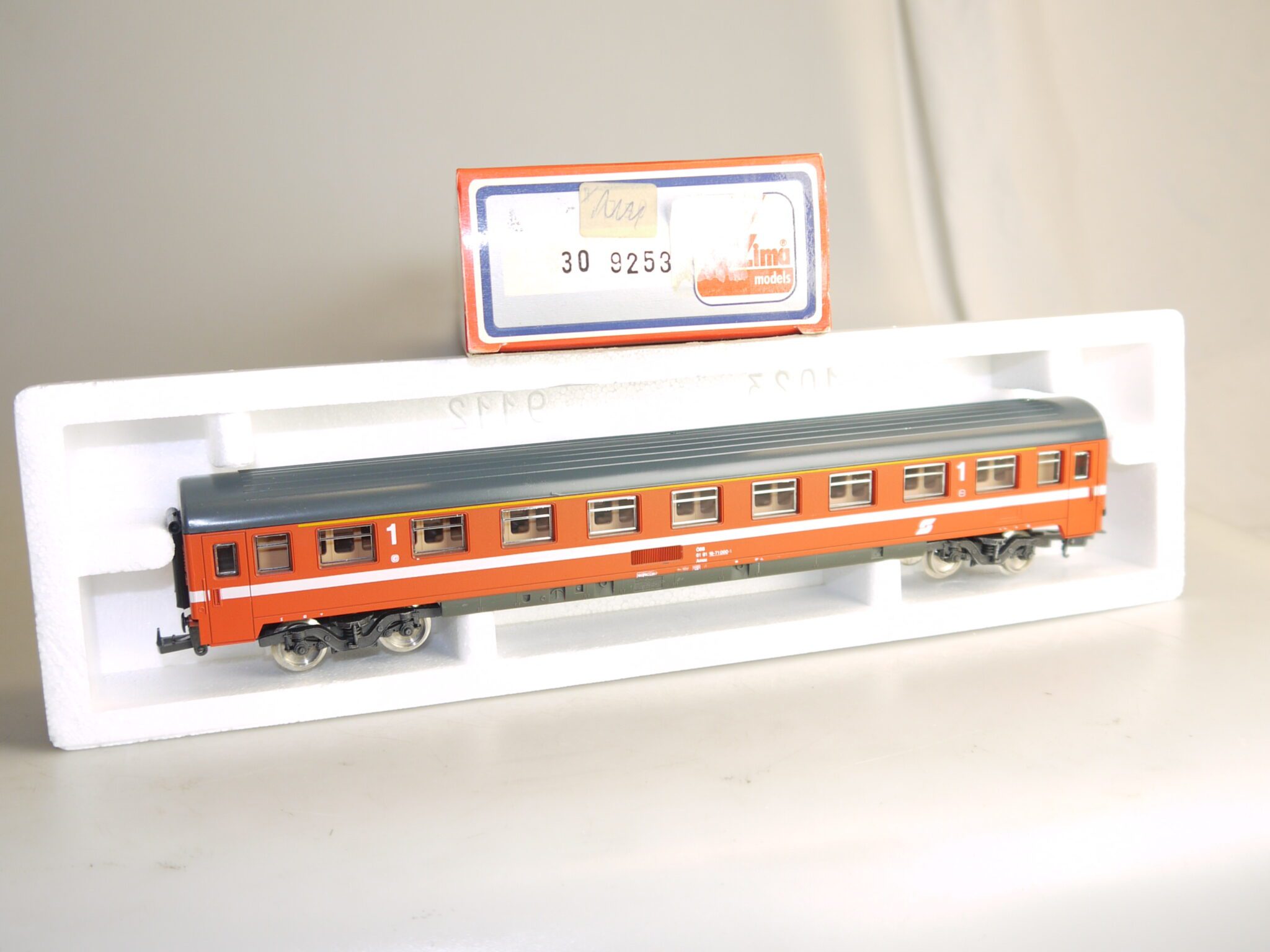 H0: Lima 309253 Personenwagen 1.Kl. ÖBB, neuw./ovp