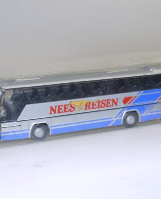 (60686) 1:87 Rietze 60086 Reisebus Nees Reisen, neu
