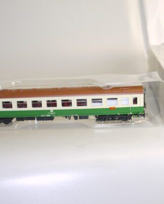 H0 PIKO 53043 Modernisierungs-Buffetwagen DR, neuw./ovp