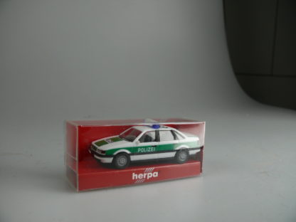 1:87 Herpa 041898 VW PASSAT ‘POLIZEI’ – NEU