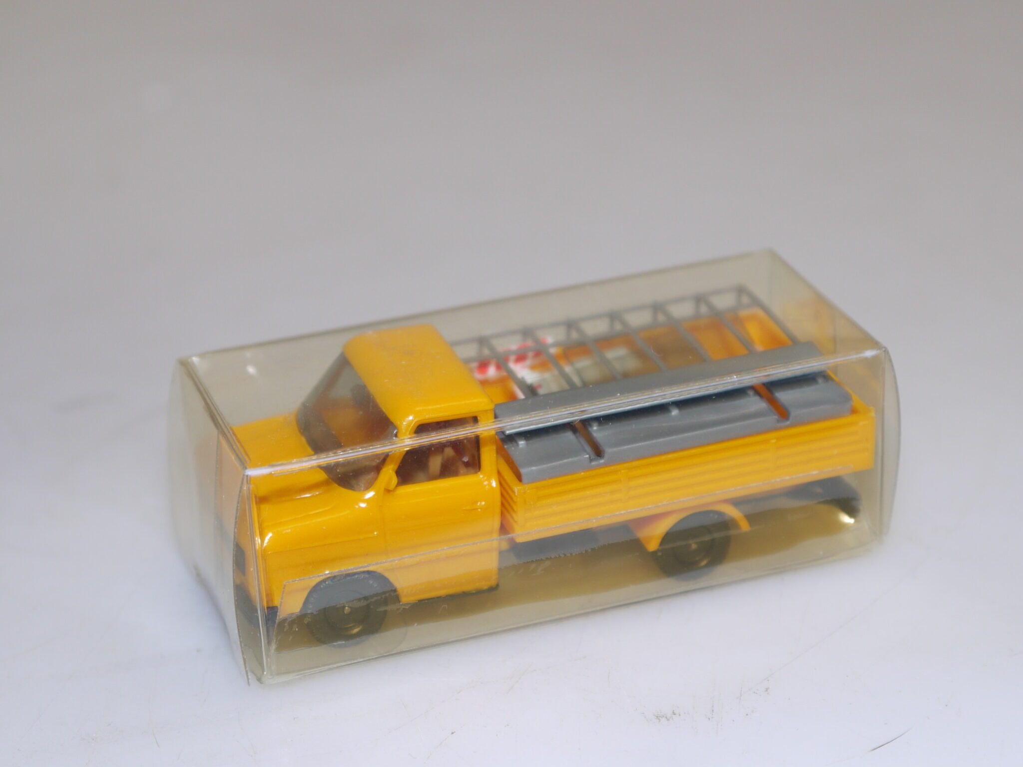 1:87 Herpa Ford Transit B Glastransporter #5 orange, neuw./ovp