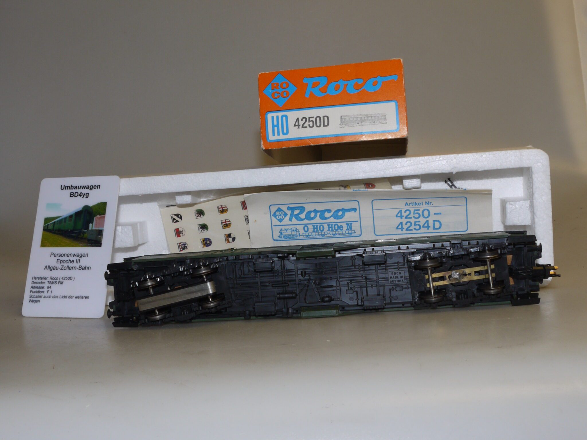 H0 Roco 4250D Umbauwagen BD4yg Allgäu-Zollern-Bahn, neuw./ovp/AC-Achsen/DCC – Bild 2