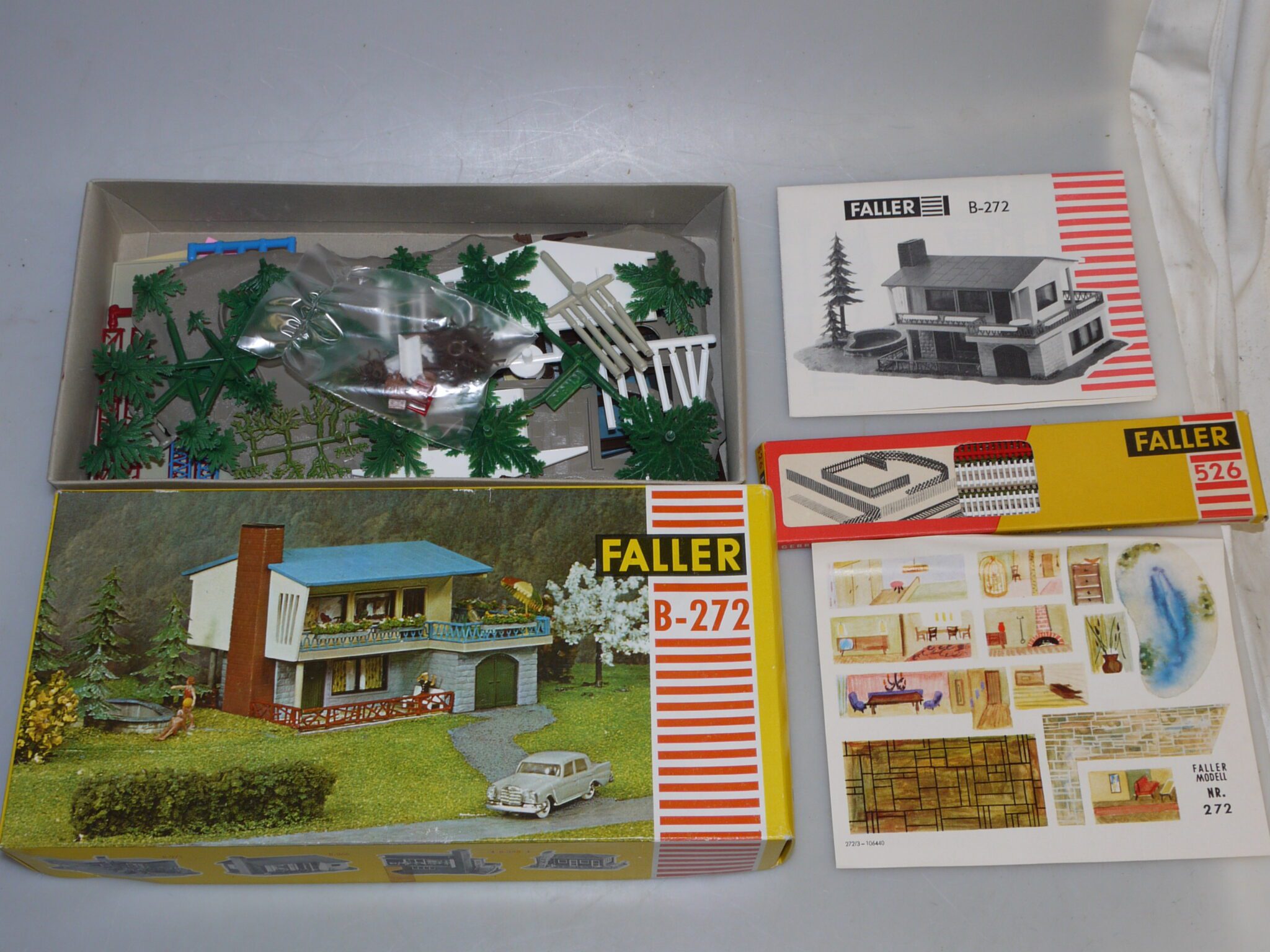 Bausatz h0 Faller B-272 Villa am Hang mit Garten (60er Jahre), neuw./ovp – Bild 2